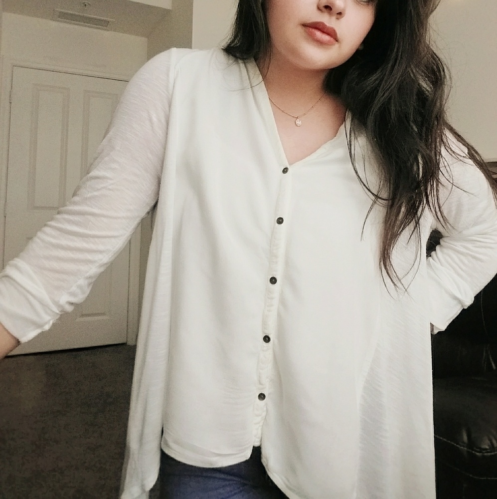 Soft Cream Flowy Long Sleeve